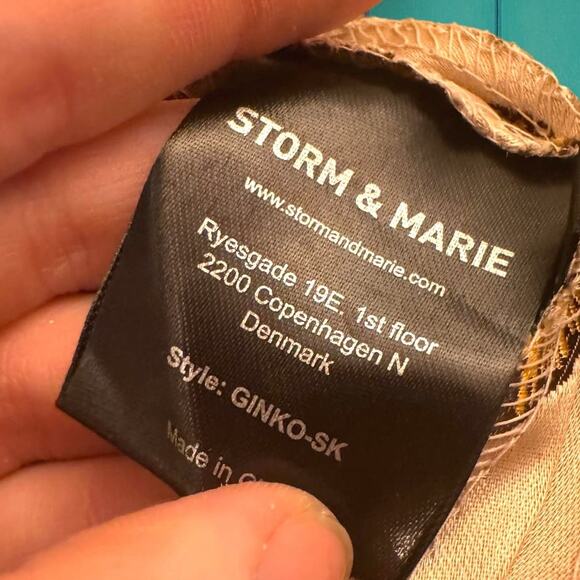 Storm & Marie Skirt NWT Damaged Satin Dandelion Mini Skater Skirt Size 6 - Picture 11 of 16